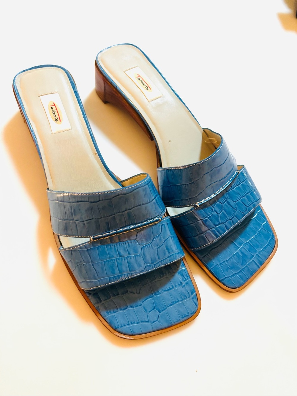 TALBOTS lime new Blue Croc-Embossed Slide Sandals